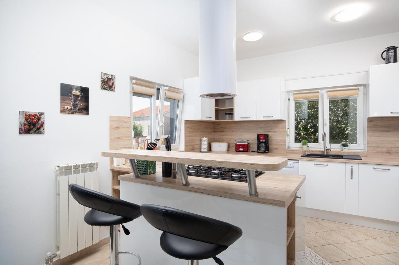 Villa Papillon - Top Ausgestattete Ferienoase PUY Eksteriør bilde